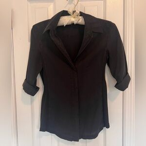 James Perse shirt with hidden buttons and ribbed side panels